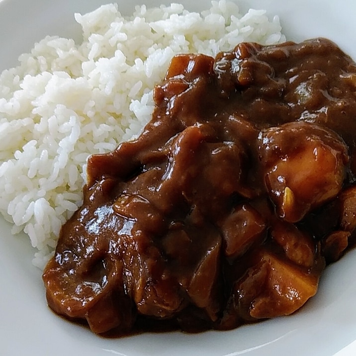 カレーとビーフシチューのハーフ